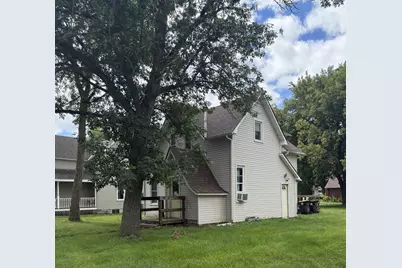 1450 4th Avenue, Windom, MN 56101 - Photo 1