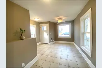 996 Front Avenue, Saint Paul, MN 55103 - Photo 7