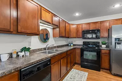 551 Stonewood Lane, Burnsville, MN 55306 - Photo 11