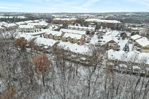 551 Stonewood Ln, Burnsville, MN 55306 - Photo 49