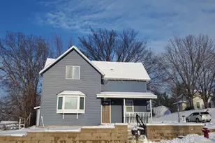 221 Bridge St, Le Sueur, MN 56058 - Photo 1