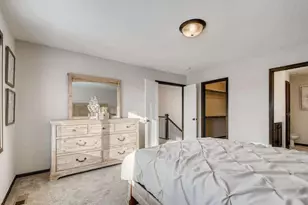 436 Mario Dr, Vadnais Heights, MN 55127 - Photo 15