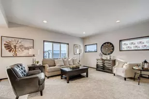 436 Mario Dr, Vadnais Heights, MN 55127 - Photo 3