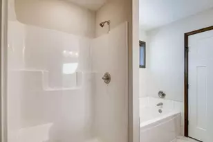 436 Mario Dr, Vadnais Heights, MN 55127 - Photo 19