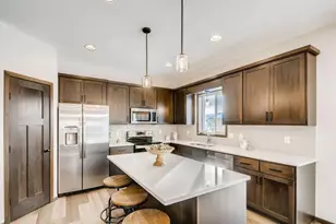 436 Mario Dr, Vadnais Heights, MN 55127 - Photo 7