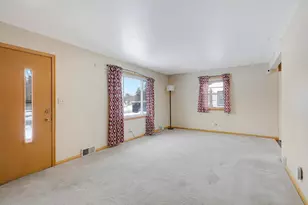 2231 Maryland Ave E, Saint Paul, MN 55119 - Photo 7