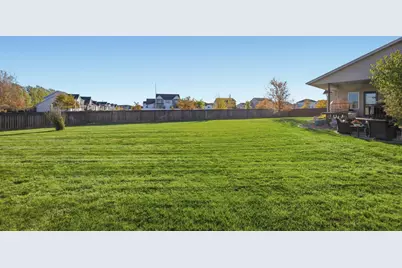 4704 Woodhaven Street S, Fargo, ND 58104 - Photo 35