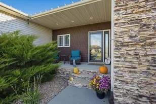 4704 Woodhaven St S, Fargo, ND 58104 - Photo 3