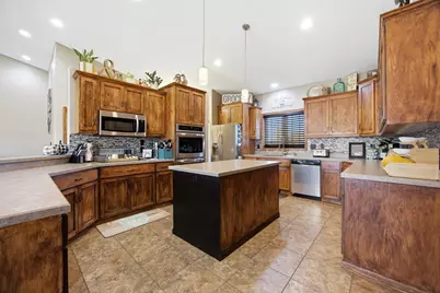 4704 Woodhaven Street S, Fargo, ND 58104 - Photo 9