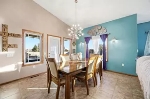 4704 Woodhaven St S, Fargo, ND 58104 - Photo 11