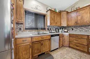 4704 Woodhaven St S, Fargo, ND 58104 - Photo 7