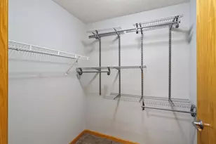 820 Emerald St, Saint Paul, MN 55114 - Photo 29