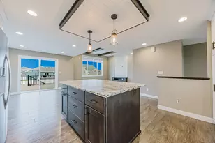 1809 42nd St S, Moorhead, MN 56560 - Photo 9