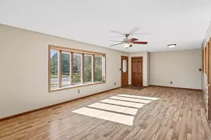 309 E Iowa St, Elmore, MN 56027 - Photo 9