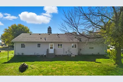 309 E Iowa Street, Elmore, MN 56027 - Photo 5