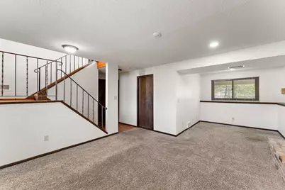 6816 Stratford Court, Woodbury, MN 55125 - Photo 17