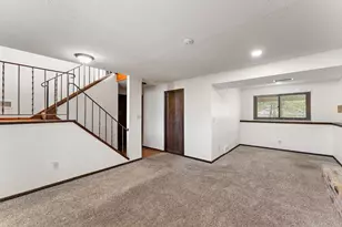 6816 Stratford Ct, Woodbury, MN 55125 - Photo 17