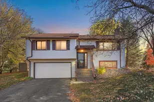 6816 Stratford Ct, Woodbury, MN 55125 - Photo 1