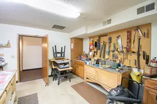 1415 Lake St, Alexandria, MN 56308 - Photo 17