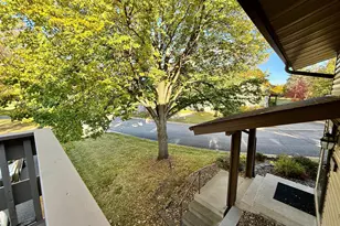 7062 W 113th St, Bloomington, MN 55438 - Photo 5