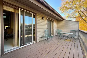 7062 W 113th St, Bloomington, MN 55438 - Photo 3