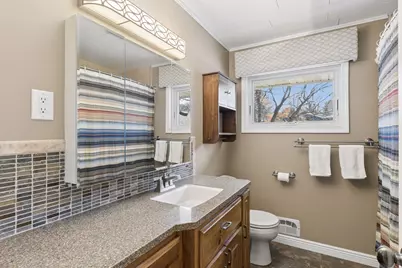 4415 Victoria Street N, Shoreview, MN 55126 - Photo 23