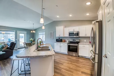 1615 30th Street NW #19, Bemidji, MN 56601 - Photo 7