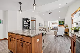 2866 Coventry Cir, River Falls, WI 54022 - Photo 15