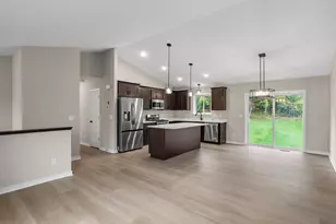 3226 Nottingham Road S, Saint Cloud, MN 56301 - Photo 5