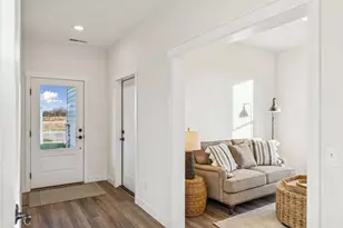 987 Turner Ln, New Richmond, WI 54017 - Photo 5