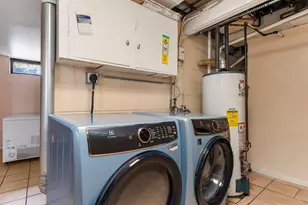 2130 Douglas Dr N, Golden Valley, MN 55422 - Photo 37