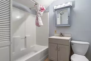 2130 Douglas Dr N, Golden Valley, MN 55422 - Photo 23