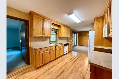 1318 W Chestnut Avenue, Olivia, MN 56277 - Photo 17