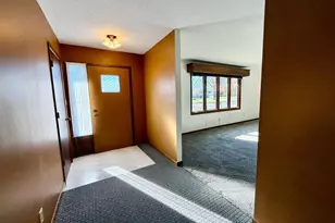 1318 W Chestnut Ave, Olivia, MN 56277 - Photo 5