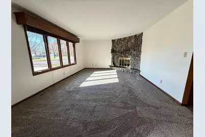 1318 W Chestnut Avenue, Olivia, MN 56277 - Photo 7