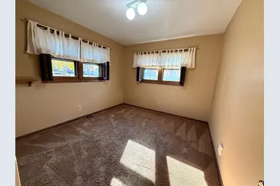 1318 W Chestnut Avenue, Olivia, MN 56277 - Photo 39