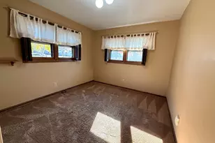 1318 W Chestnut Ave, Olivia, MN 56277 - Photo 39