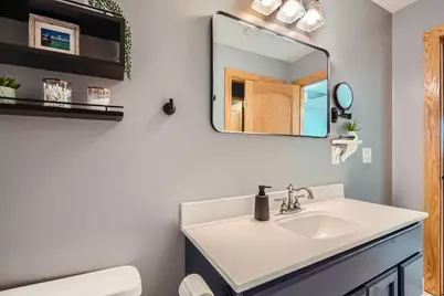 8 Queen Avenue S, Minneapolis, MN 55405 - Photo 21