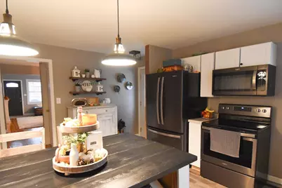 1009 Knight Avenue N, Thief River Falls, MN 56701 - Photo 11