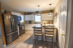 1009 Knight Ave N, Thief River Falls, MN 56701 - Photo 7