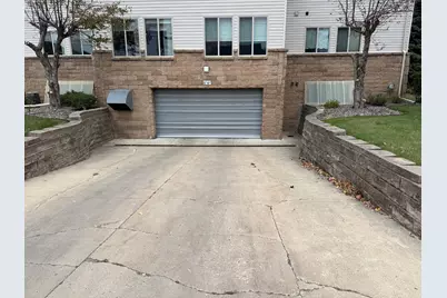 912 Hawthorne Street #106, Alexandria, MN 56308 - Photo 25