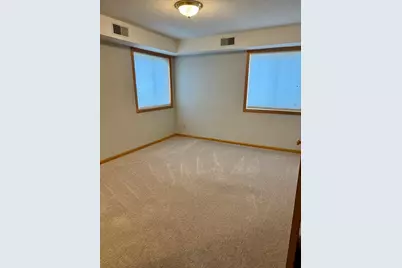912 Hawthorne Street #106, Alexandria, MN 56308 - Photo 13