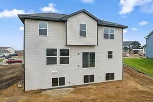 874 Londonderry Ln NW, Rochester, MN 55901 - Photo 3