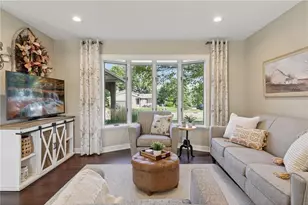 2404 Helena Ave N, Oakdale, MN 55128 - Photo 7