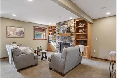 2404 Helena Avenue N, Oakdale, MN 55128 - Photo 25