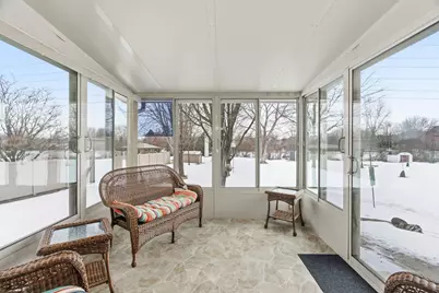 9345 Washburn Avenue N, Brooklyn Park, MN 55444 - Photo 5