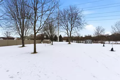 9345 Washburn Avenue N, Brooklyn Park, MN 55444 - Photo 27