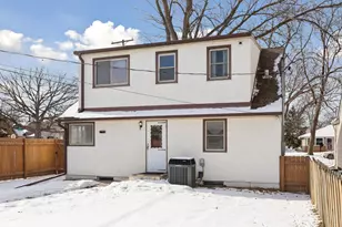 1922 Malvern St, Lauderdale, MN 55113 - Photo 27