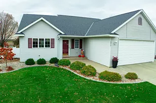 1817 23rd Ave SW, Willmar, MN 56201 - Photo 1