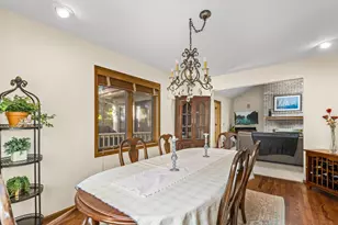 1110 Hollybrook Dr, Wayzata, MN 55391 - Photo 17